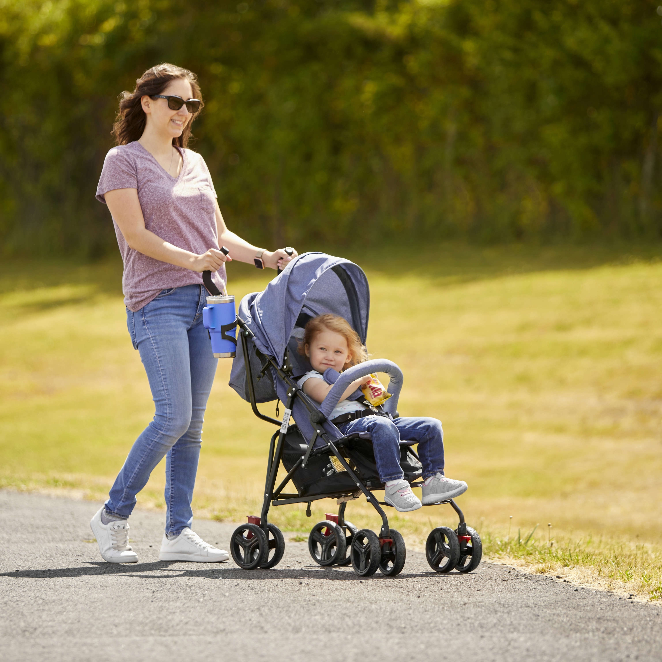 452X_BLU_Lifestyle_01